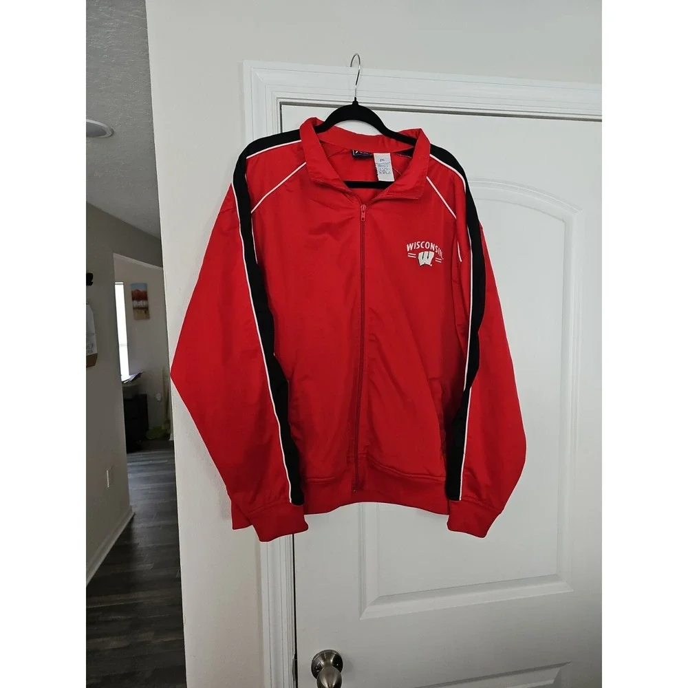 AS Sports Wisconsin Badgers Track Jacket Mens 2XL Red Full Zip‎ Embroidered Logo